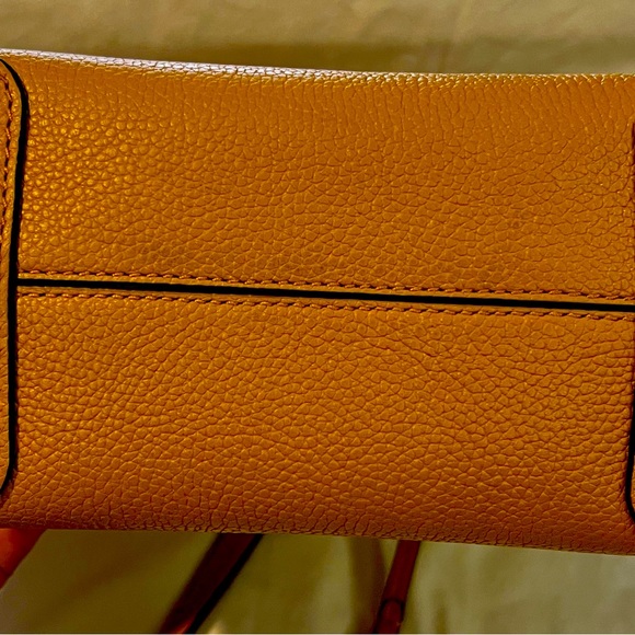 Michael Kors Mercer Messenger Golden yellow Crossbody MSRP $195 - Picture 5 of 6